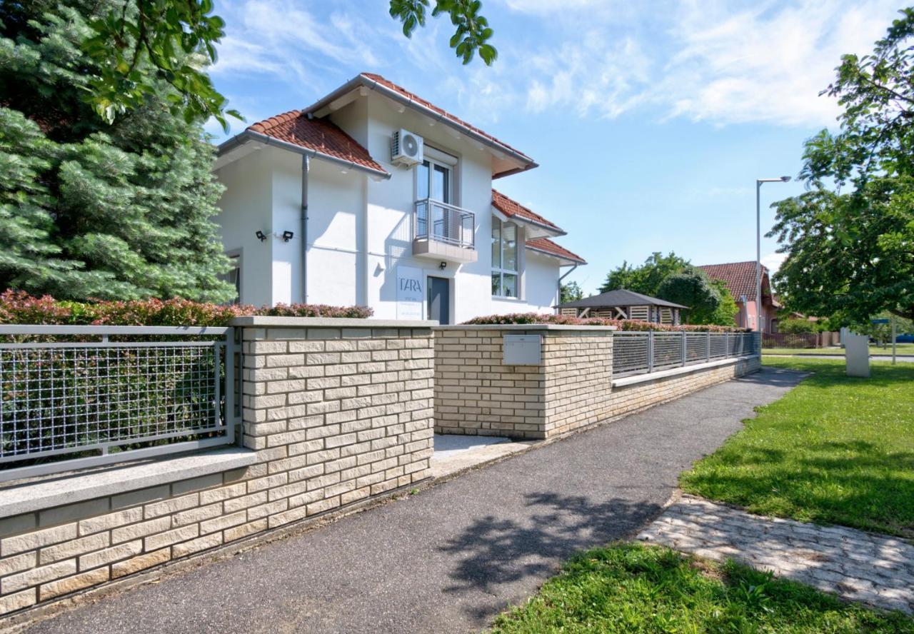 Villa Tara Buek Exterior foto