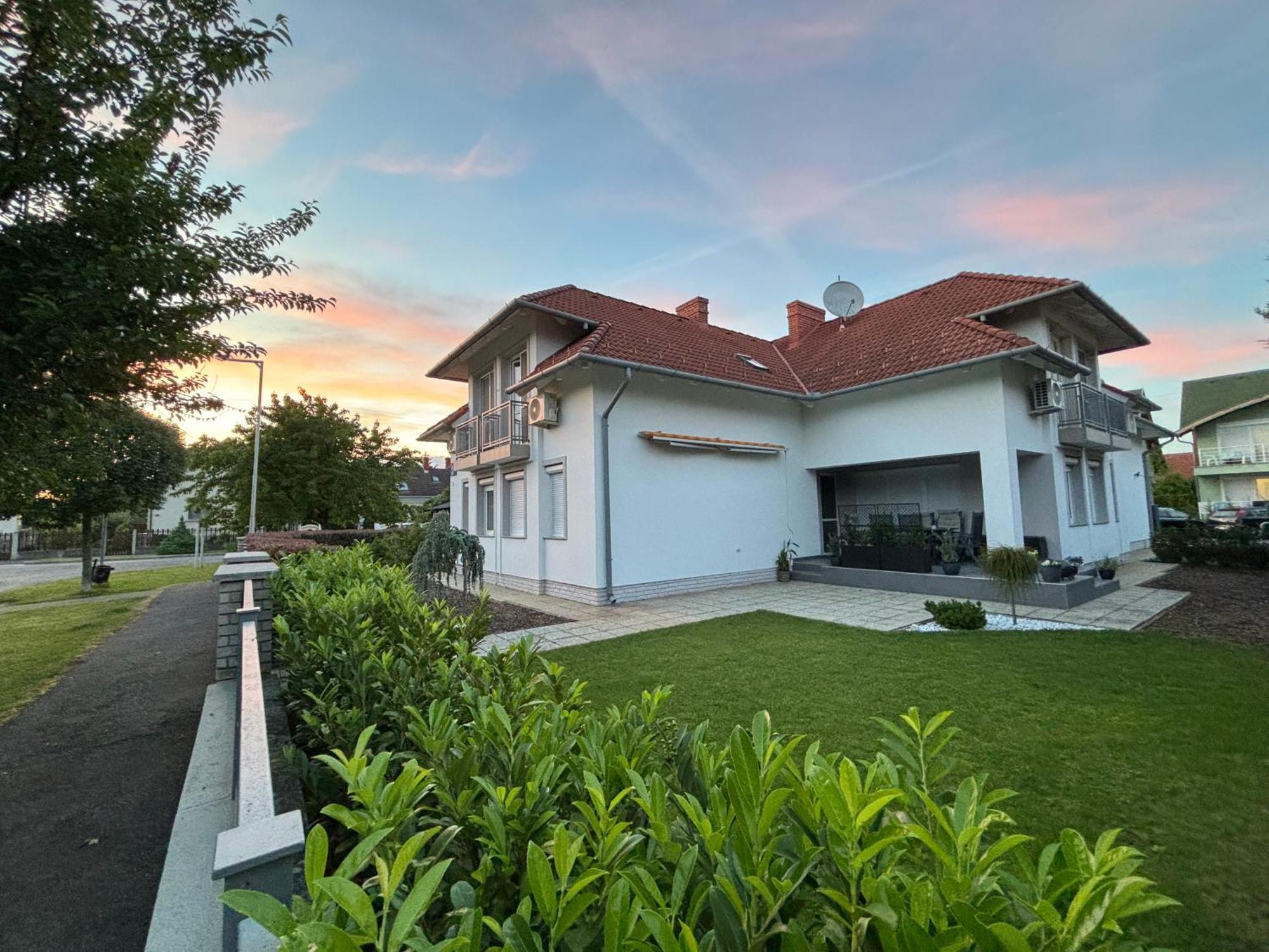 Villa Tara Buek Exterior foto